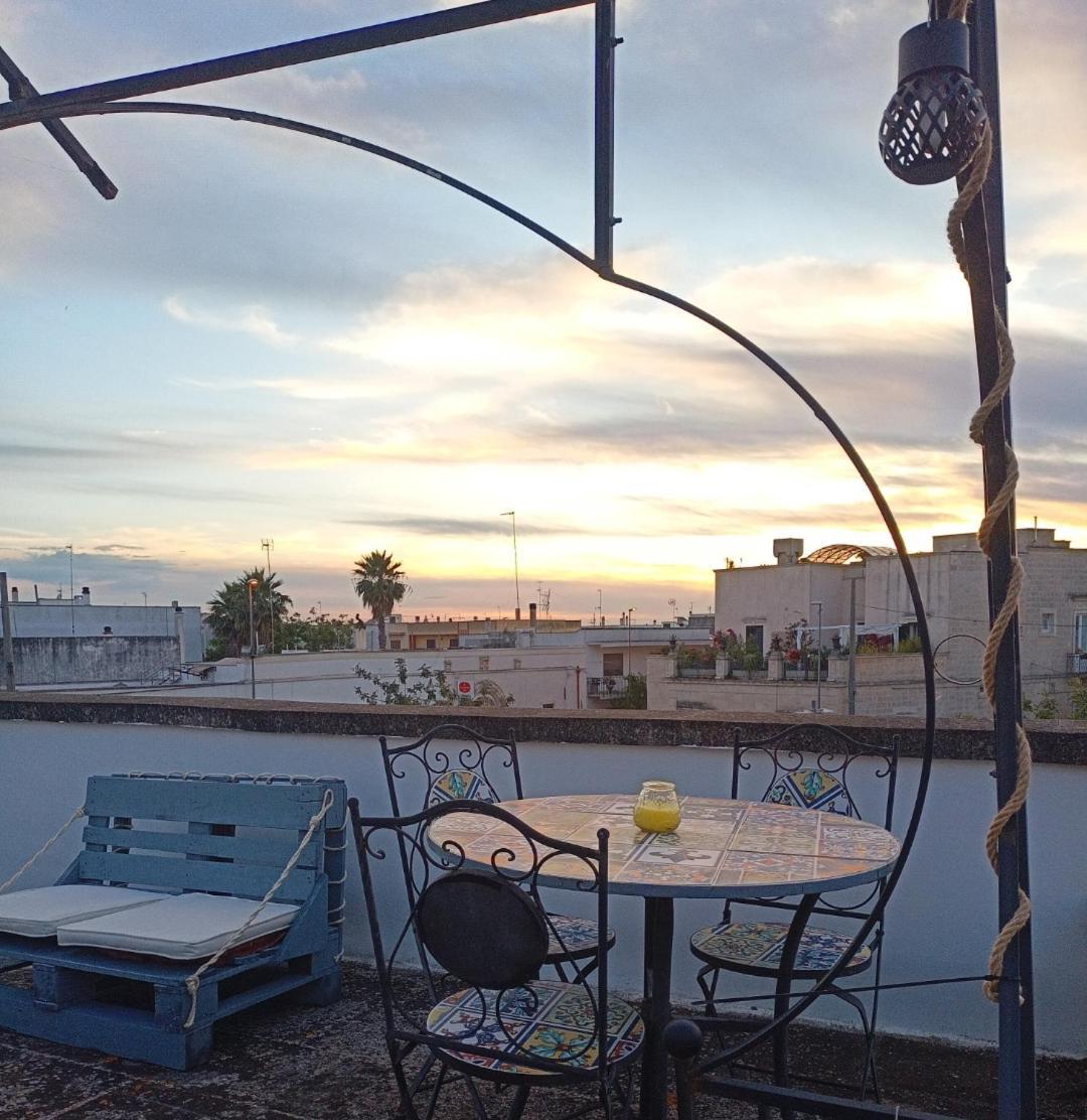 Appartement La Terrazza Sul Castello à Palmariggi Extérieur photo