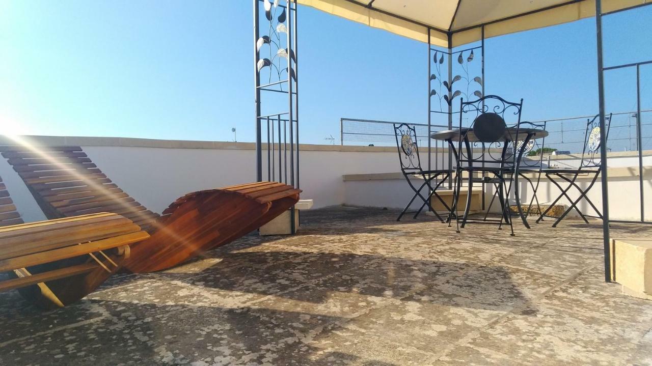Appartement La Terrazza Sul Castello à Palmariggi Extérieur photo